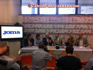 La presentazione della Joma